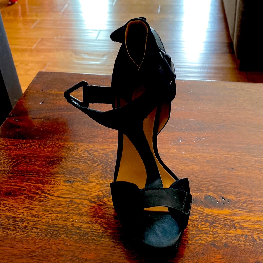 LAMB (by Gwen Stefani) black sandals